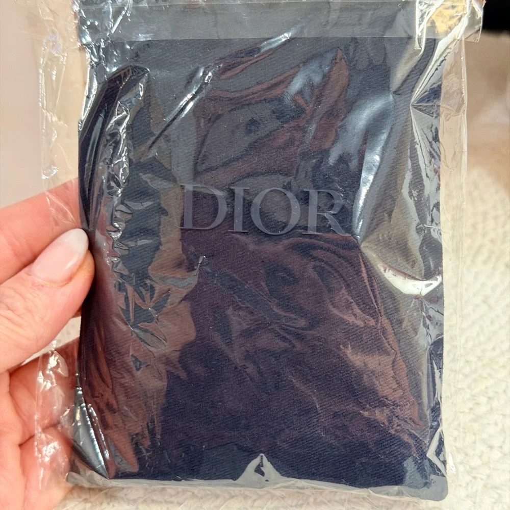 Dior Parfums Black Textured Leather Card Holder with dust bag - NIB